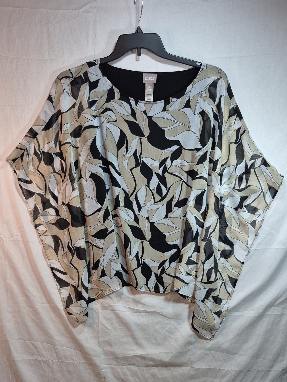 Chico's Black, Beige & White Leaf-Print Dolman Tunic